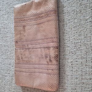 Clemenťe Snakeskin Pink/Tan Clutch
